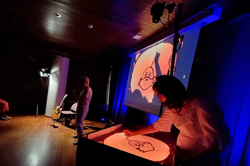 As fábulas de Fedro - Sand Art Animation - Pilar Puyana
